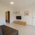 Apartment Mavi *